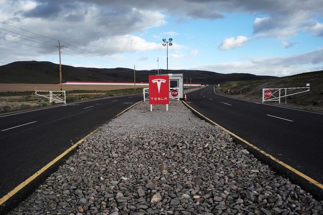 解密特斯拉電池工廠 能否拿到Model3就靠它了