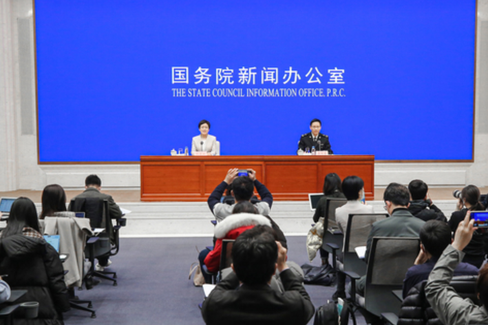 海關(guān)總署：2022年我國(guó)鋰電池和汽車出口增速均超80%