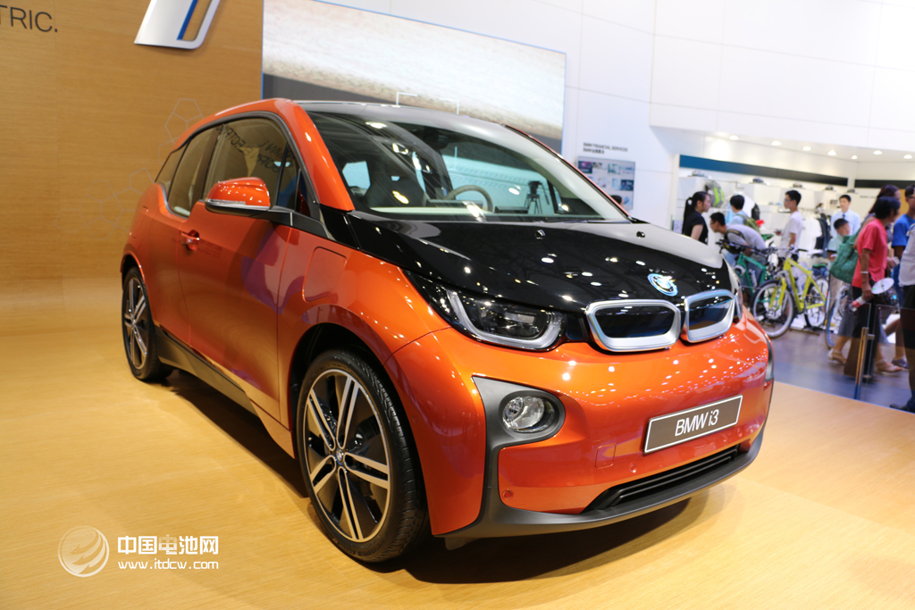 寶馬i3/i8電動(dòng)車(chē)將于今晚上市  i3或45萬(wàn)元起