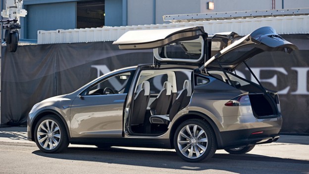 美國電動(dòng)車制造商特斯拉（Tesla Motors）發(fā)布家用電力儲(chǔ)存系統(tǒng)