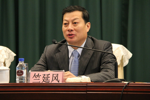 東風(fēng)董事長(zhǎng)竺延風(fēng)調(diào)研十堰基地 關(guān)注人才與技術(shù)創(chuàng)新 東風(fēng)董事長(zhǎng)竺延風(fēng)調(diào)研十堰基地 關(guān)注人才與技術(shù)創(chuàng)新
