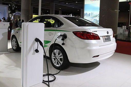 重慶新能源汽車發(fā)展迅猛  電動(dòng)物流車銷量全國(guó)第一