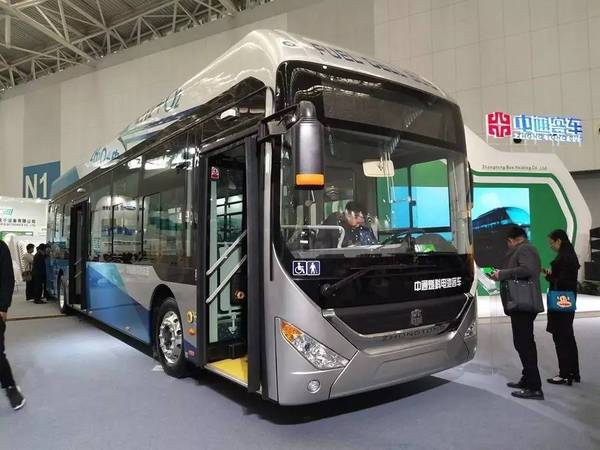 400公里續(xù)航 中通12米氫燃料電池客車上市