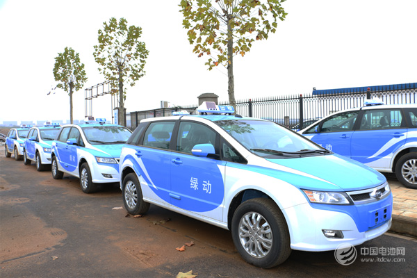 新能源車終將主導中國汽車業發展 “彎道超車”需多點突破 