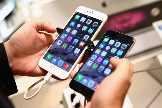 蘋果降頻之后 消費者希望iPhone電池容量翻倍