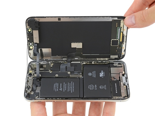 新iPhone X、X Plus曝光：全新電池設計 續航飆升