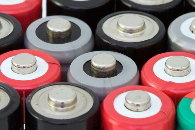 將納米線添入固態電解質 降低鋰離子電池易燃性 將納米線添入固態電解質 降低鋰離子電池易燃性