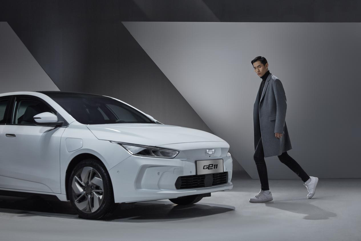 吉利純電動車型GE11高清圖曝光：新車標曝光 對標Model 3