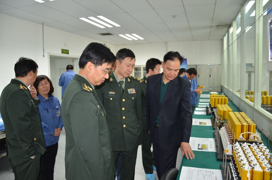 中央軍委裝備發展部副部長張育林中將蒞臨18所調研 中央軍委裝備發展部副部長張育林中將蒞臨18所調研