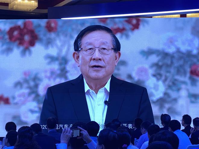 全國政協(xié)副主席、中國科協(xié)主席 萬鋼