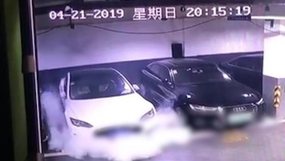 電動(dòng)車,新能源汽車,鋰電池