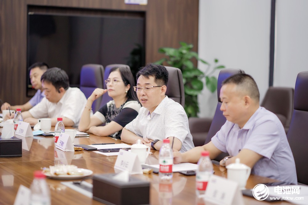 風(fēng)口與風(fēng)險(xiǎn)并存，電池新能源行業(yè)企業(yè)下一步如何走？