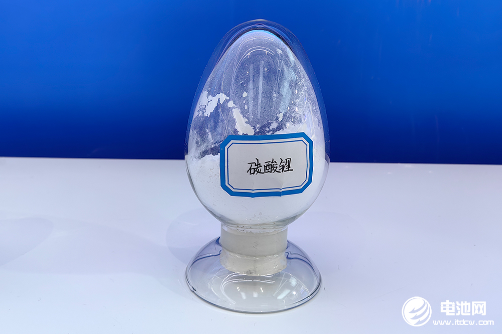 2023年電池級(jí)碳酸鋰現(xiàn)貨均價(jià)26.2萬元/噸 同比接近腰斬