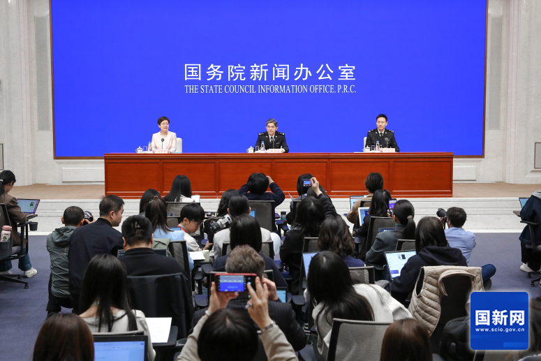 天塌不下來！海關總署發(fā)聲！一季度鋰電池/電動汽車出口雙增長